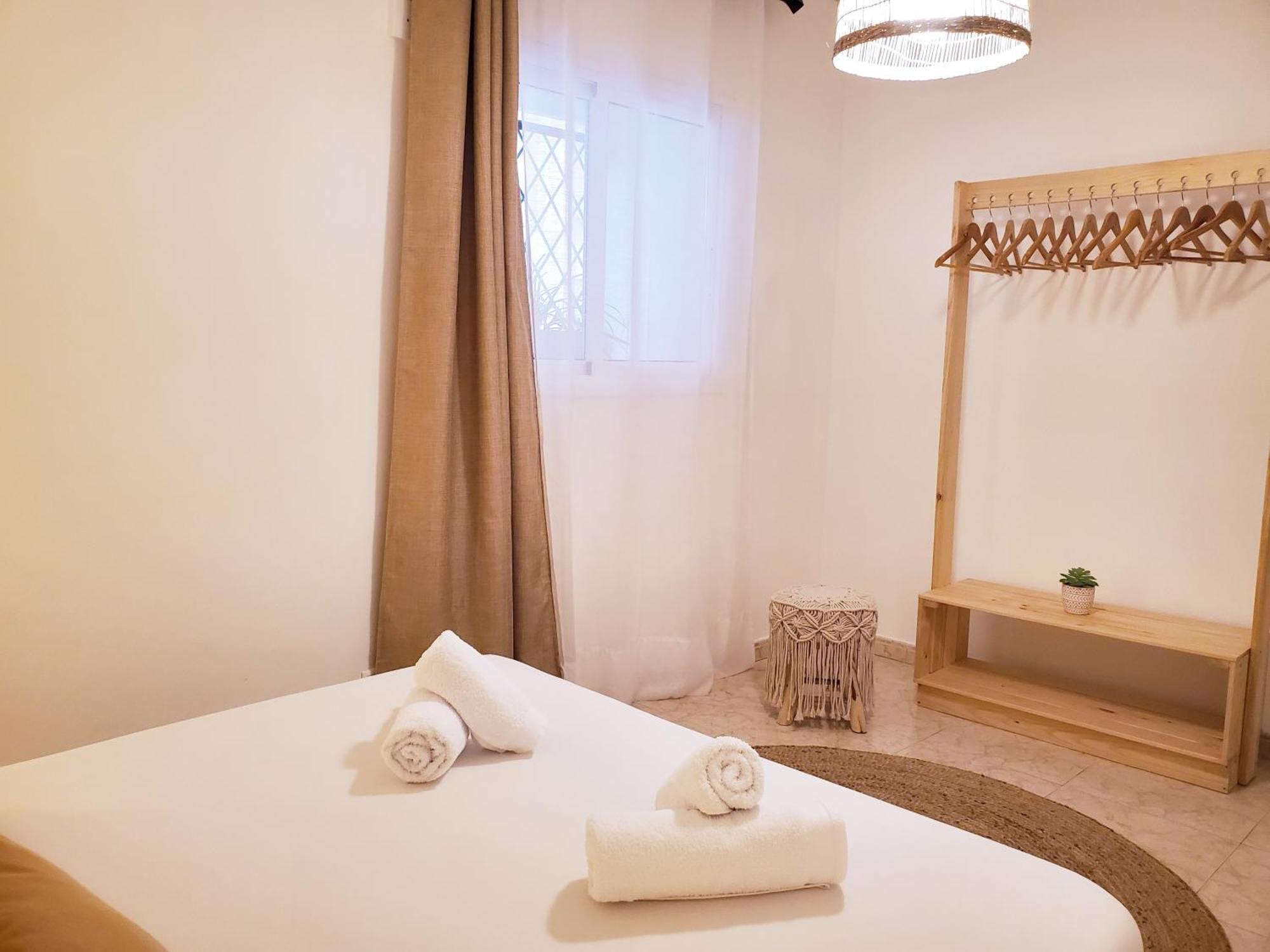 Apartamento Centrico Con Patio Privado Tarragona Ngoại thất bức ảnh